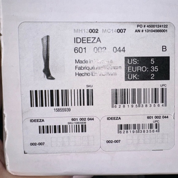 Never worn! Brand new snake synthetic leather. Size 5 - Picture 6 of 6